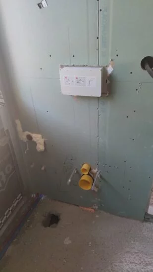 Cisterna empotrada para inodoro suspendido